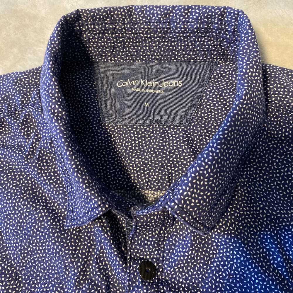 Calvin Klein Jeans men’s size M shirt